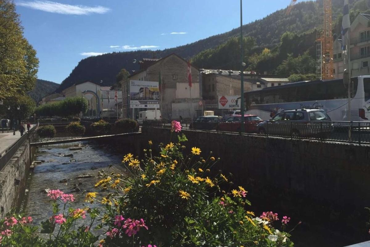 Hotel Morez Exterior foto