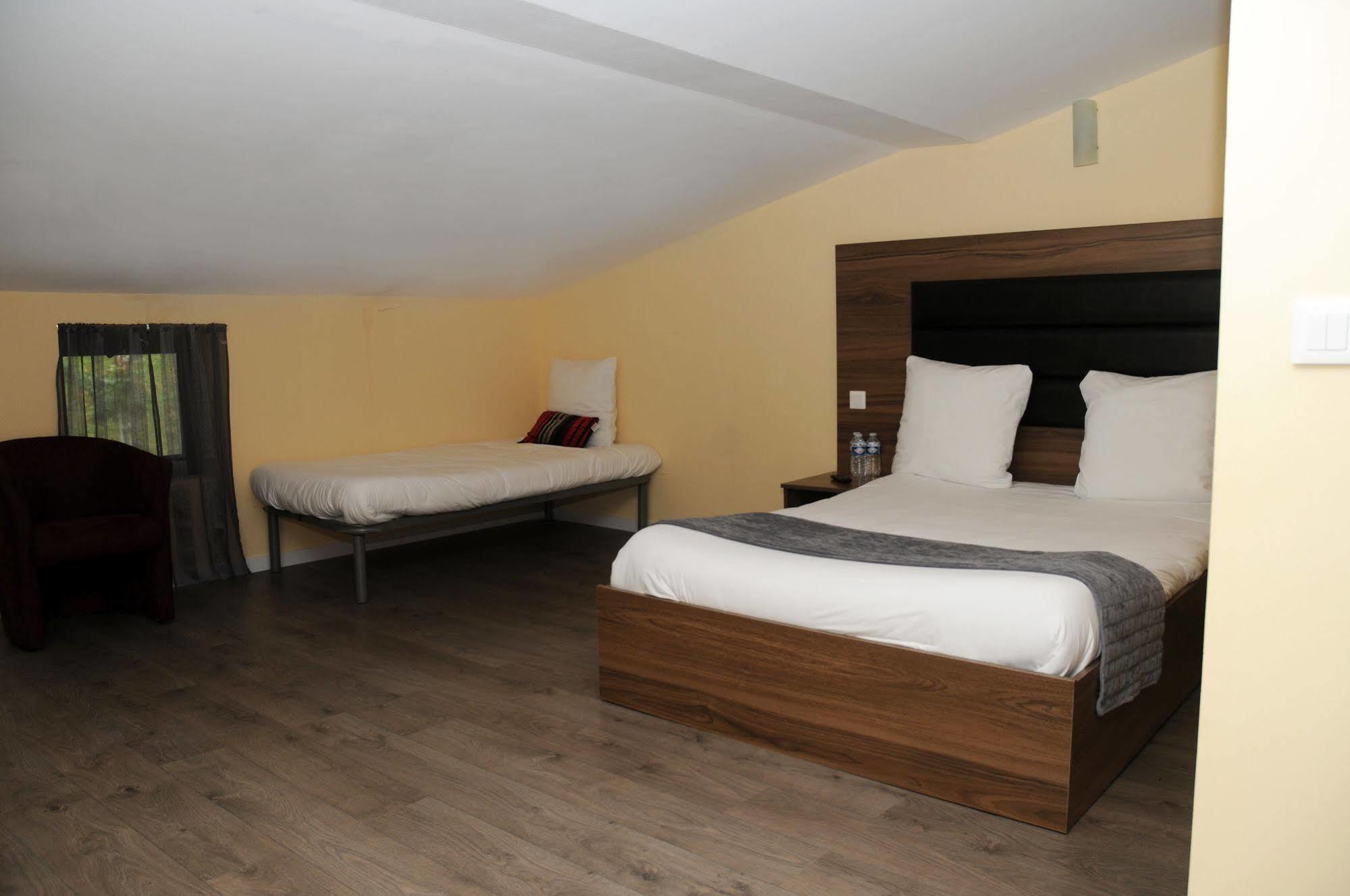 Hotel Morez Exterior foto